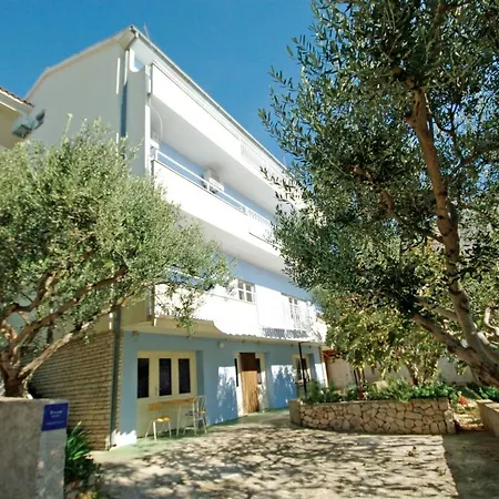Charming In 28 M² + Parking * Tisno