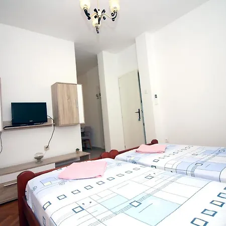 Charming In 28 M² + Parking Apartamento